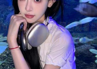 在166.fun网站观看热门话题，获取每个吃瓜群众的信息！