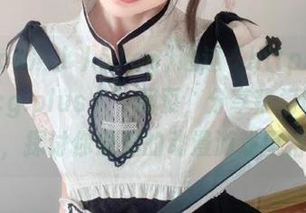 通过“https://51cg.plus/”网页，分享热门吃瓜事件，探讨你最爱的动漫游戏风格！