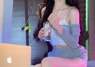 观看zztt01提供的所有吃瓜信息，获取更多详情请访问网址！
