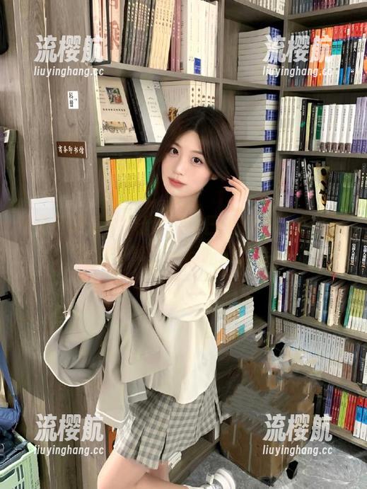 今日吃瓜每日更新，速来收藏最新奇事，一起吃瓜欢笑！