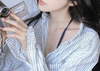 女生最爱黑料网爆料吃瓜热点视频，登录后轻松收藏最新爆料